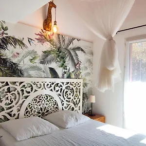  Hébergement de vacances La Rose Des Vents & - Savane
